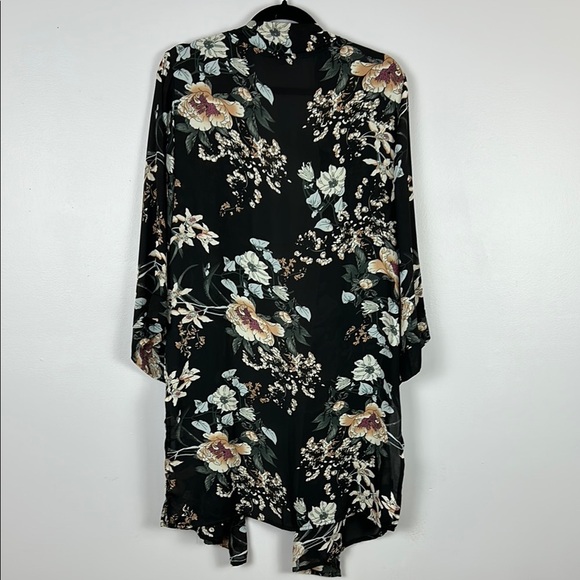 Tahari Black and Cream Floral Kimono L/XL - Picture 10 of 10